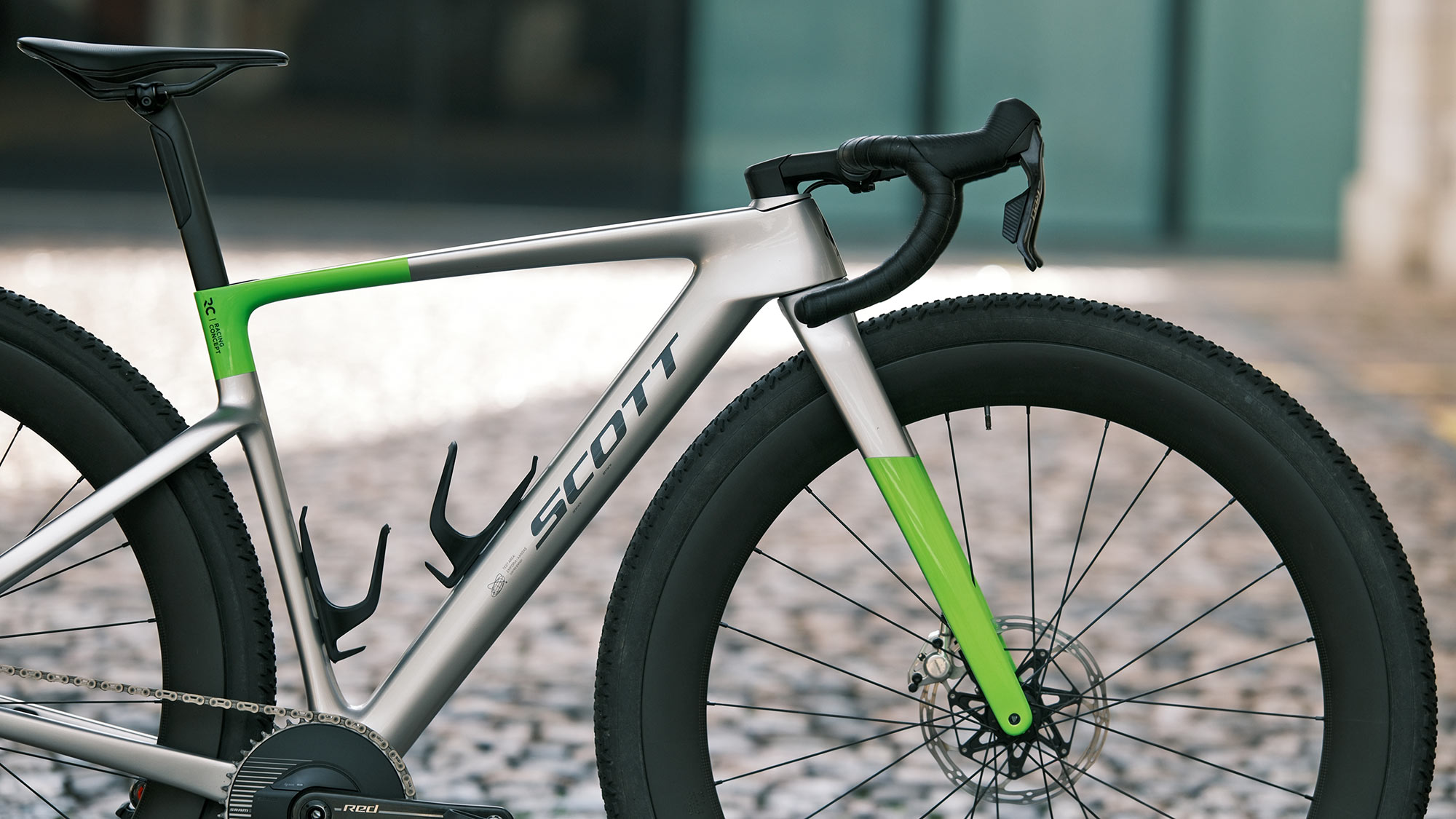 Scott RC Gravel 32 - prototyp aero gravel bicykla s 32-palcovými kolesami